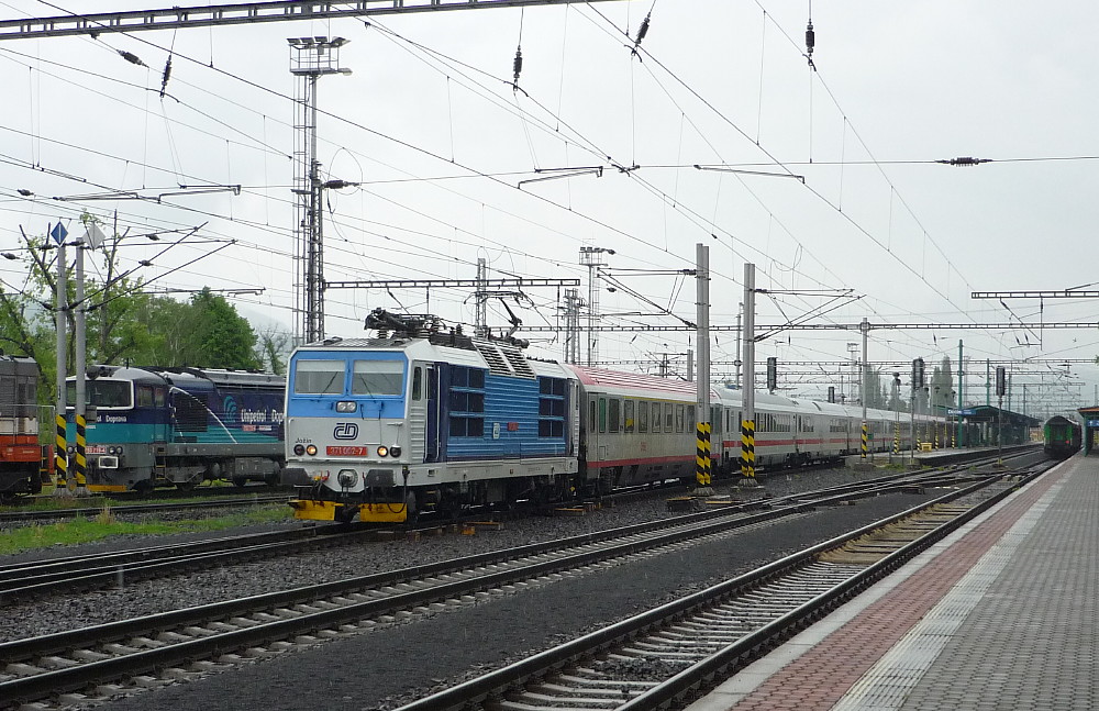 ČD 371 002-7 Děčin, 14.05.2010, Foto Lutz Zschage