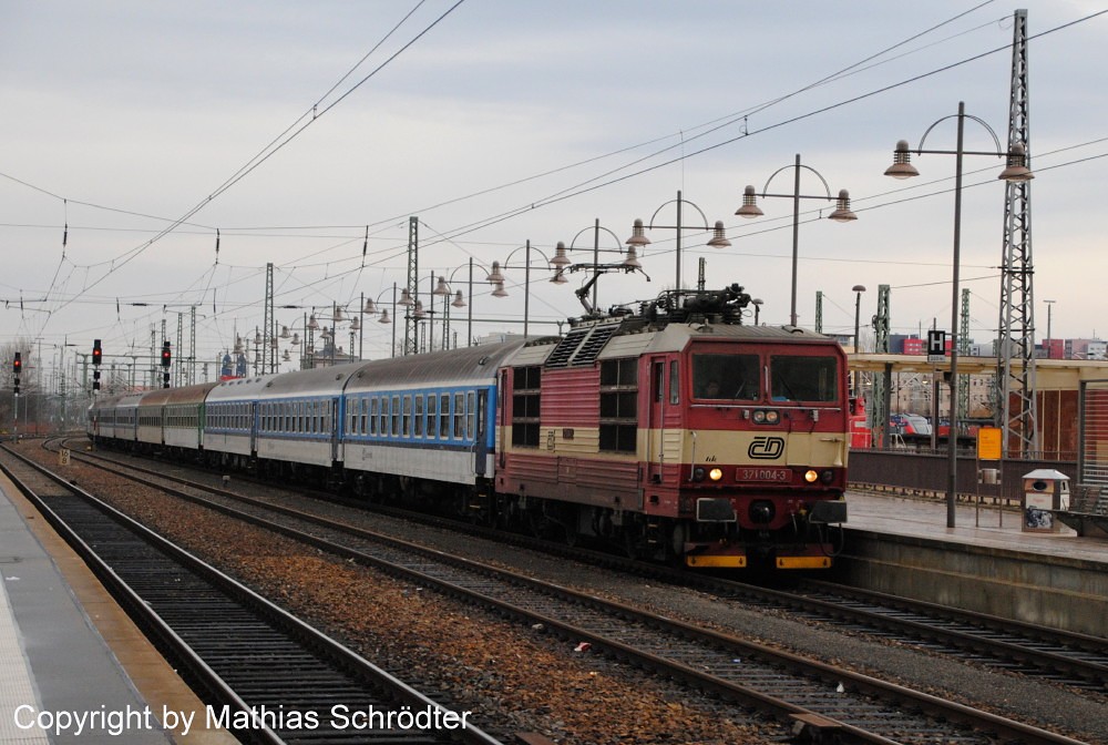 ČD 371 004-3 Pirna, 22.12.2013, Foto Mathias Schrödter