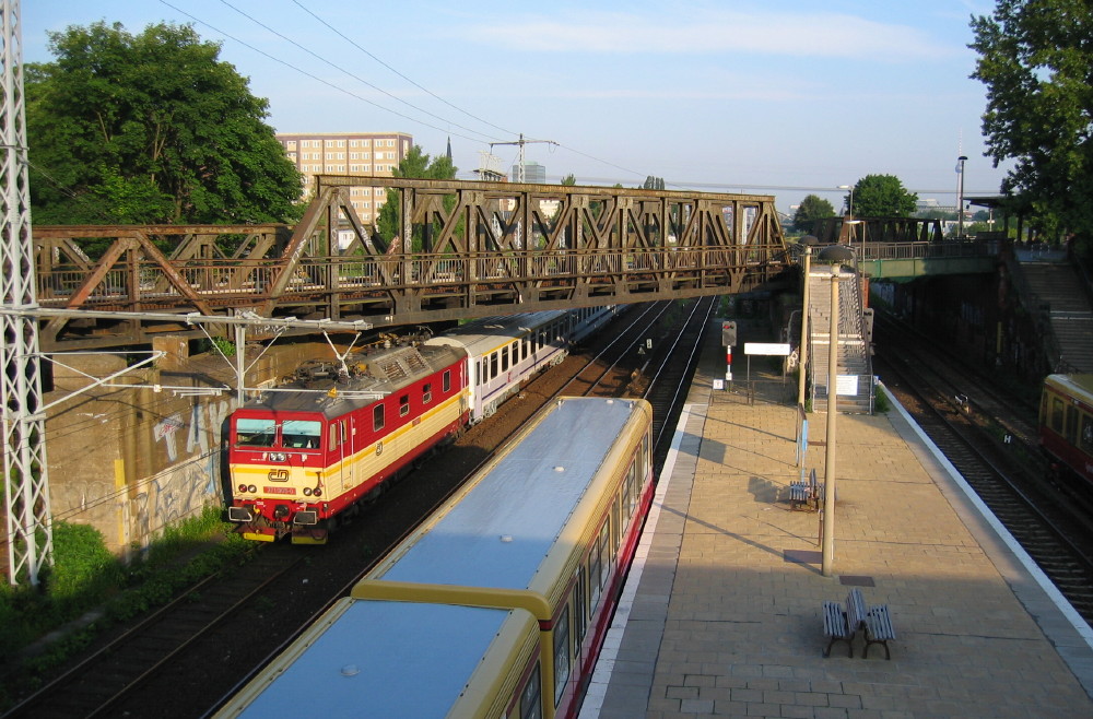 ČD 371 005-0 Bln Ostkreuz, 16.06.2005, Foto Lutz Zschage