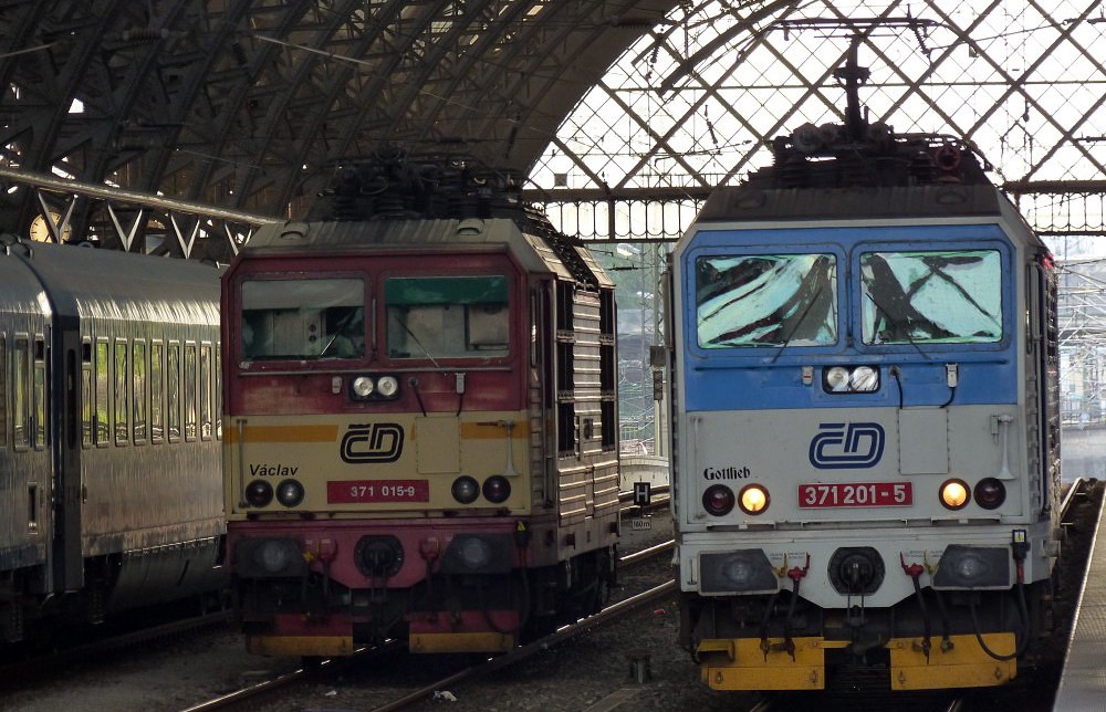 CD 371 201-5 Dresden Hbf, 30.08.2014, Foto Lutz Zschage