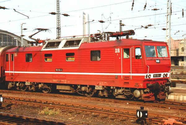 180 004-4 Leipzig Hbf, 24.07.1992, Foto Norbert Schmitz
style=