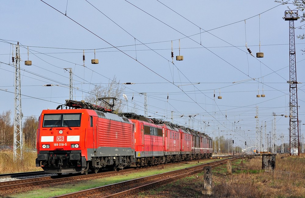 Lokzug mit 180 009+010+019 Rostock Dierkow, 24.04.2013, Foto Christian Graetz