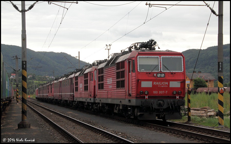 Lokzug mit 180 007 Decin vychod, 18.08.2014, Foto Niels Kunick