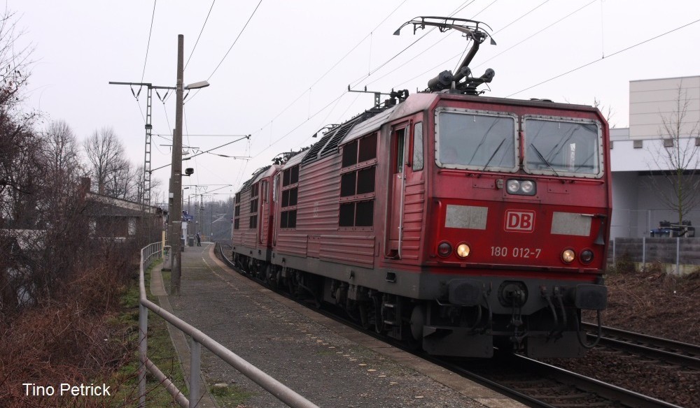 180 012-7 u 180 008-5 Cossebaude, 17.01.2014, Foto Tino Petrick