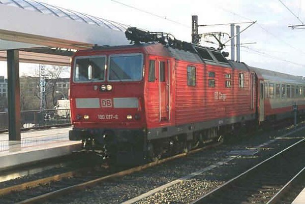 180 017-6 Berlin Ostbahnhof, 26.12.1998, Foto Christian Splittgerber