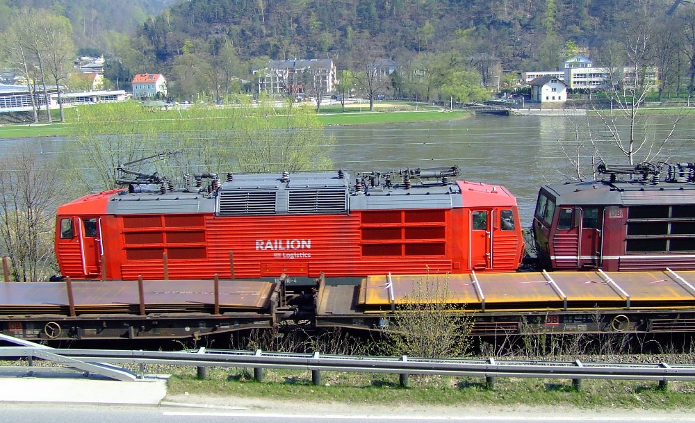 180 018-4 , Stadt Wehlen, Foto: Ingo Wlodasch, 25-04-2006