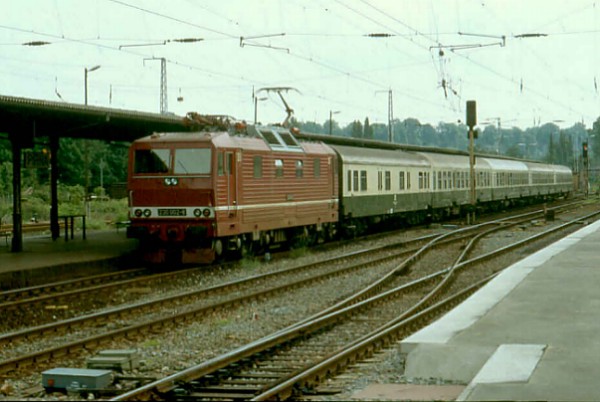 230 002-8 Pirna, 13.04.1997, Foto Uwe Schmidt