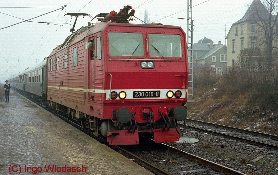 230 016-8 Großenhain, 12.1991, Foto Ingo Wlodasch